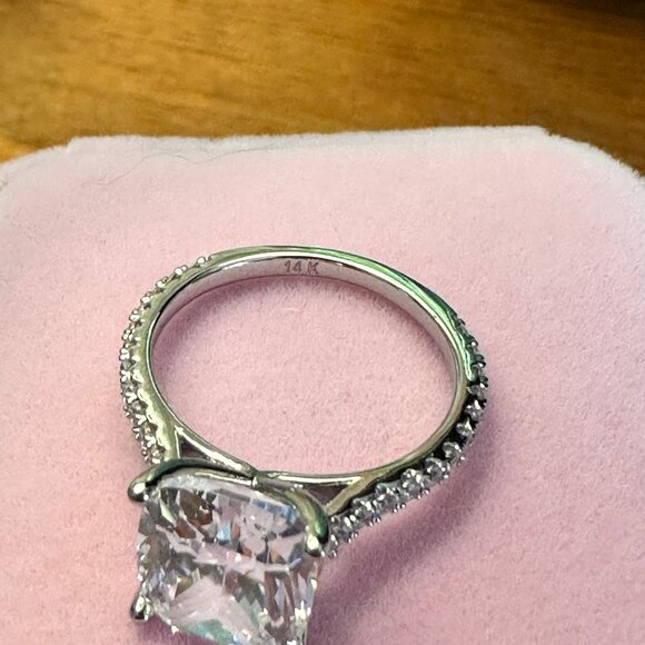 NEW 14k White Gold 4 Carat Moisssanite Ring, size 6.5 - Picture 12 of 12